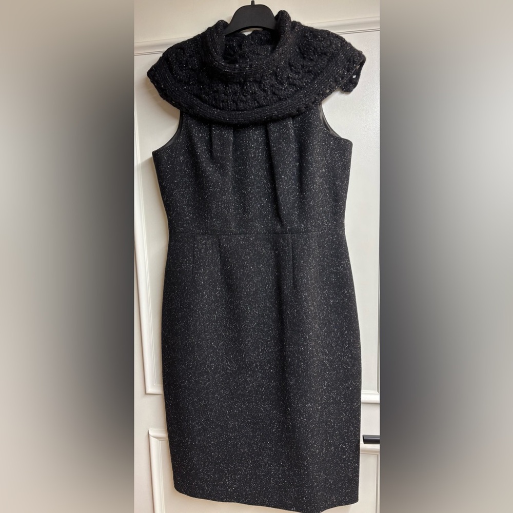 Elie Tahari tweed shift with removable knit collar